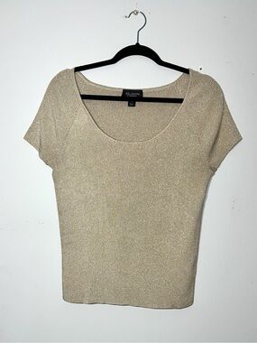 ST JOHN Couture Medium Gold Metallic Shimmer
Ribbed Knit Top Short Sleeve